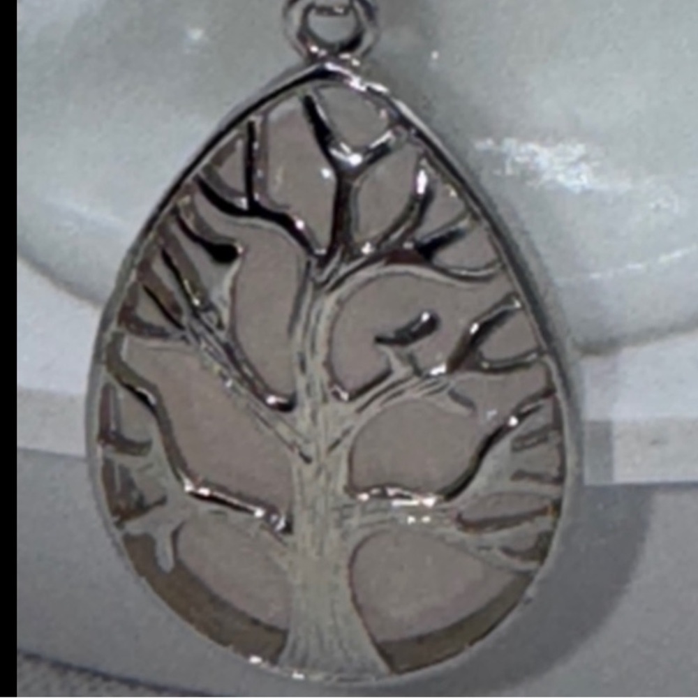 Rose quartz Pendant gemstone  2” silver tone tree of life Pendant on 9” cord NEW